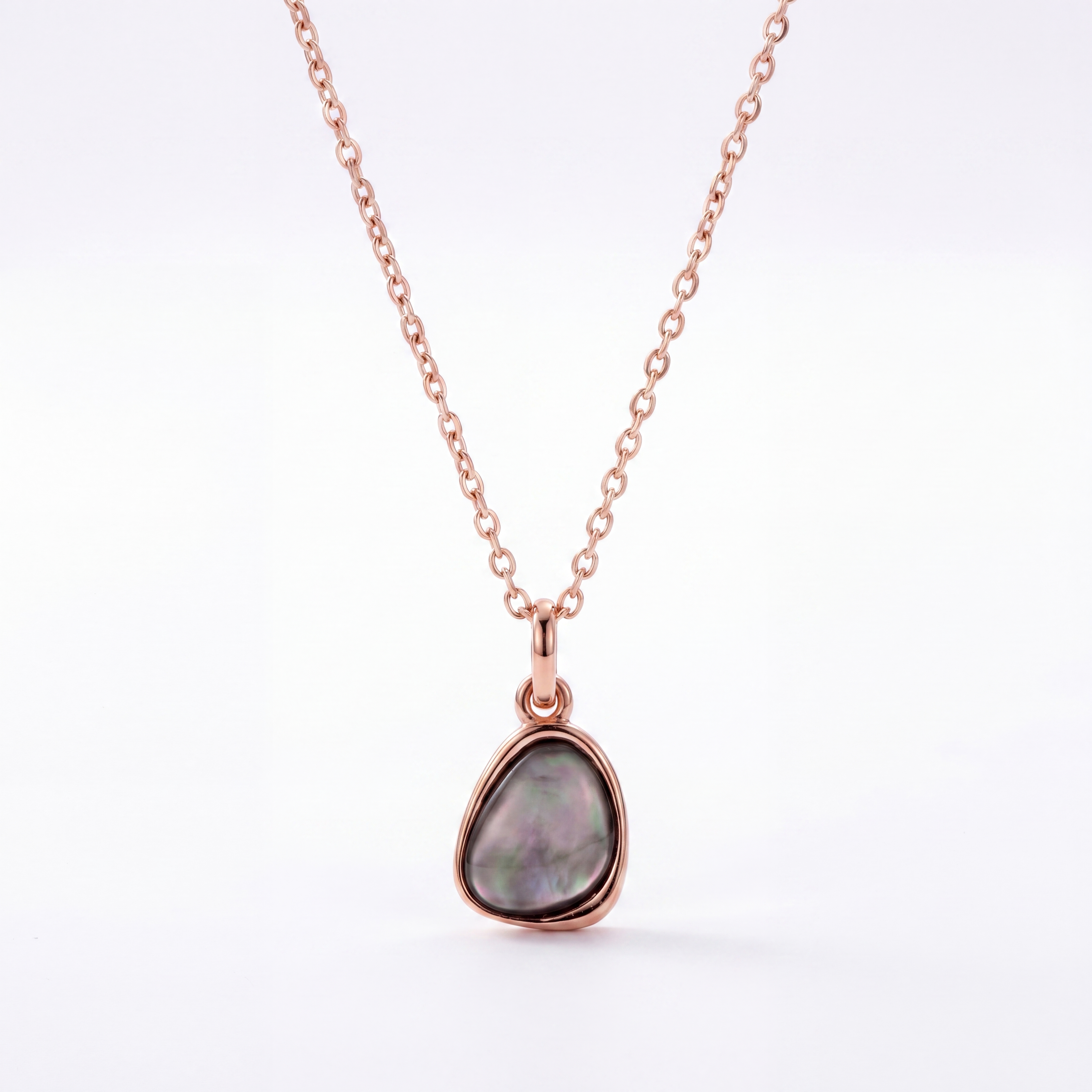 Black Mother-of-Pearl Teardrop Necklace