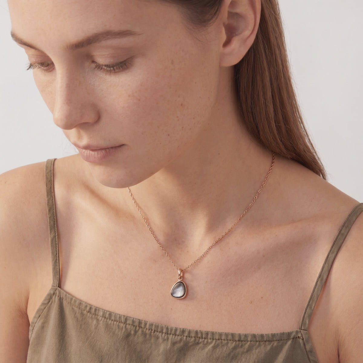 Black Mother-of-Pearl Teardrop Necklace